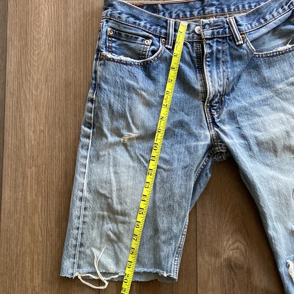 Levis Vintage 505's DIY cutoffs - Picture 10 of 12